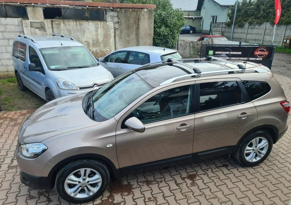 Nissan Qashqai+2 cena 37900 przebieg: 192000, rok produkcji 2010 z Wałbrzych małe 704